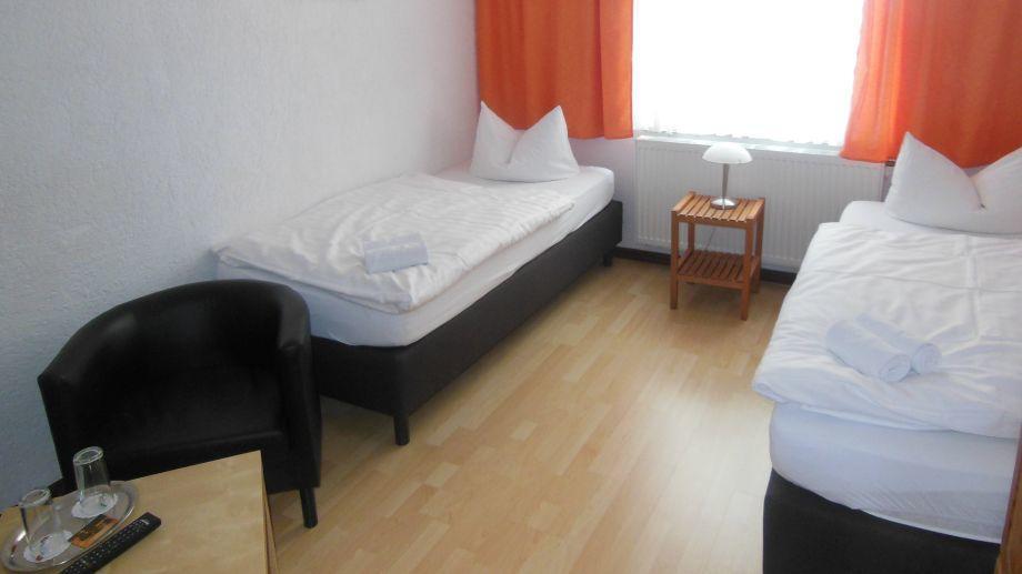 Pension Toscana Шверин Экстерьер фото